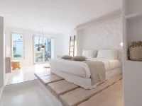 Kove Hotel & Spa Mykonos - MGallery Collection Hotel berhampiran Pantai Korfos