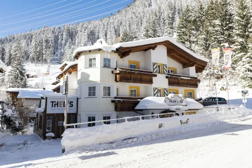 Arlen Lodge Hotel - breakfast