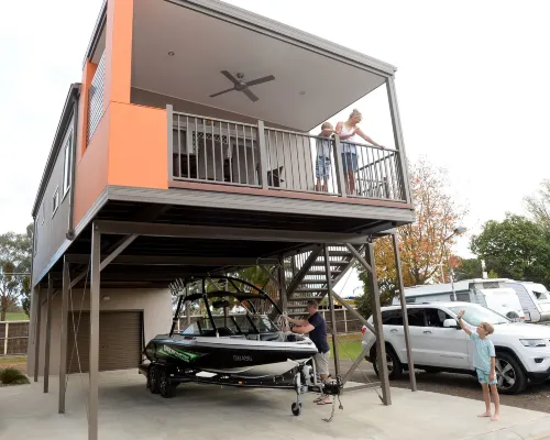 Ski Club Holiday Park Hotels in Mulwala