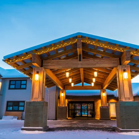 Prestige Hudson Bay Lodge, Premier Collection