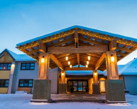 Prestige Hudson Bay Lodge, Premier Collection Hotels in Smithers
