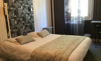 Au Royal Hotel