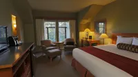 롱 비치 로지 리조트 Coastal Bliss Yoga 주변 호텔