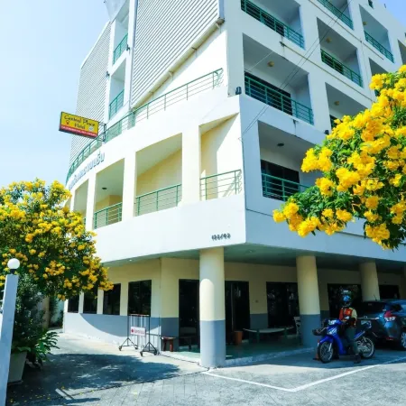Central Place Hotel