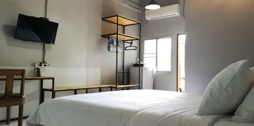 Siri Guesthouse @ Surat Thani