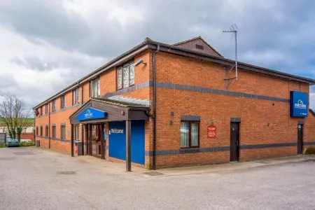 Metro Inns Huddersfield Отели в г. Мирфилд