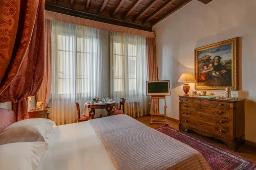 Residenza d'Epoca in Piazza Della Signoria - Design Hotels