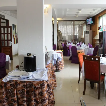 Lewat Hotel