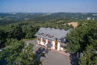 Augustusberg Hotel & Restaurant Các khách sạn ở Sachsische Schweiz-Osterzgebirge