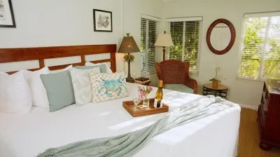 Coconut Palm Inn Hotels in Tavernier