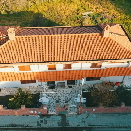 AnaeleHouseapartments Ltb
