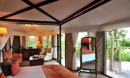 The Elephant Camp Отели в г. Хуэндж