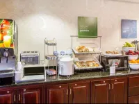 Comfort Suites Mobile East Bay - breakfast