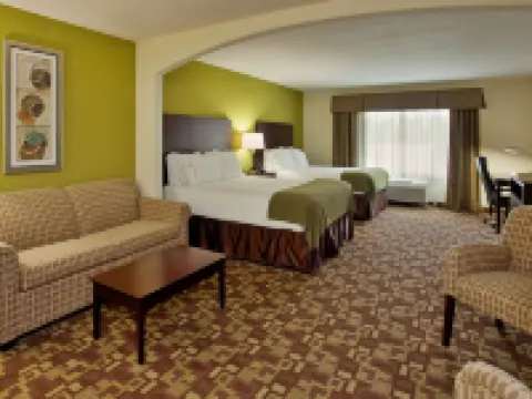 Holiday Inn Express & Suites KANSAS CITY SPORT COMPLEX AREA by IHG Hotels near GEHA Field at Arrowhead Stadium