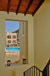 Rainbow Apartments - Ocean View