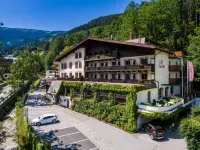 Hotel St Georg - Familie Sauper
