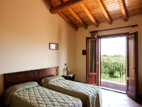 La Terra Del Mezzo Hotels in Riposto