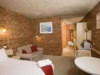 Courtyard Motor Inn Hotels in Shepparton