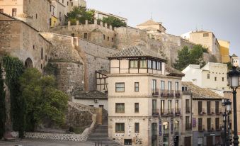 Abad Toledo