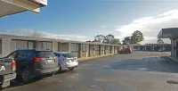 Bridge Hotel - Motels