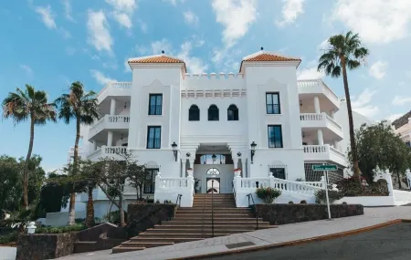 Ona Beverly Hills Heights Отели рядом с достопримечательностью «Aloe Park»