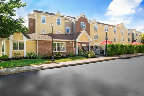 Residences at International Place - piscine