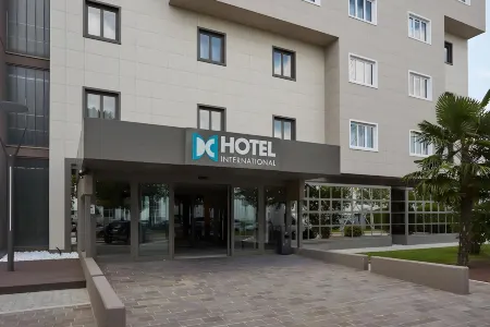 DC Hotel International