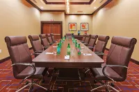 ฮิลตันการ์เด้นอินน์ มิดแลนด์