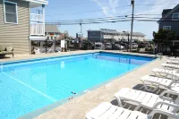Mt Royal Motel - Beach