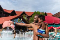 Great Wolf Lodge Niagara Falls - Rooftop Pools