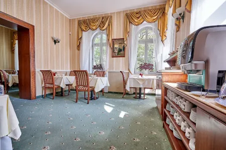 Hotel Ontario Отели в г. Карловы Вары