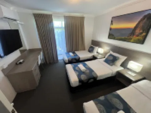 Adelong Motel Hotels in Narrabri