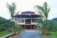 Jungle Edge Resort