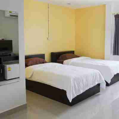 U Dee Room and Coffee Hotel Rooms