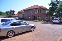 Nile Village Hotel & Spa - parking