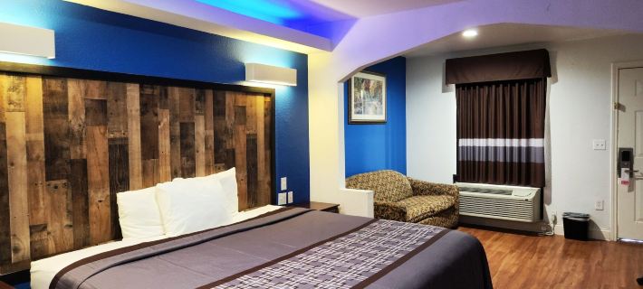 Express Inn Tomball Hotels in Tomball
