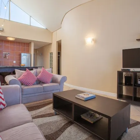 3Br Coastal Stay Balcony BBQ Views by Ctha