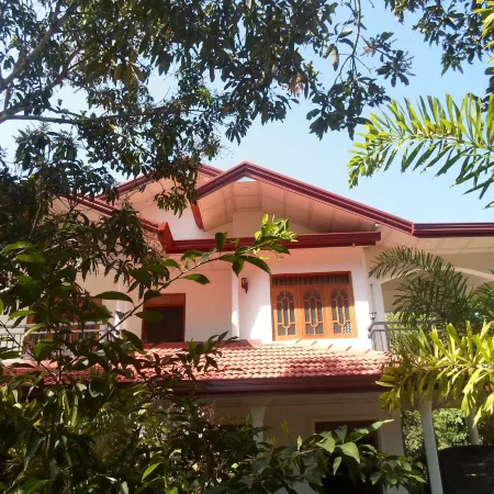 Amada Lake View Homestay