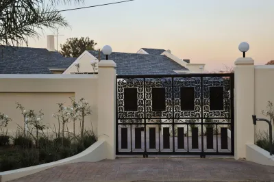 Atholl Guest House Hotels in Wynberg