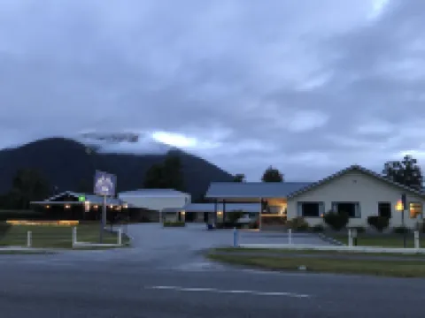 High Peaks Hotel