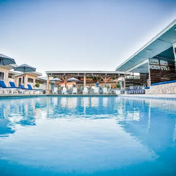 Rambutan Resort Hotels near Townsville Railway Station