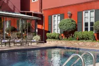 Le Richelieu in the French Quarter - Pools