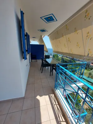 Matina Apartments Tyros - Havudsigt