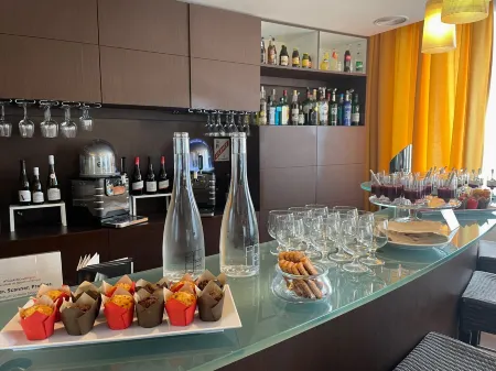 Kyriad Grenoble Centre Отели в г. Кле