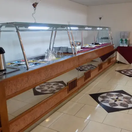 Hotel Concorde Отели рядом с достопримечательностью «Пляж Манса»