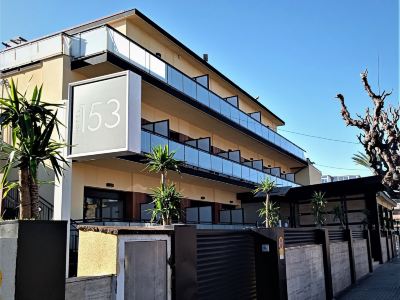 Hotel 153