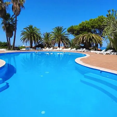 Baia Paraelios Resort
