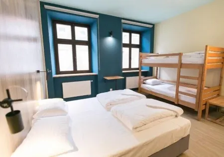 Dream Hostel Lviv Отели рядом с достопримечательностью «Арсенал»