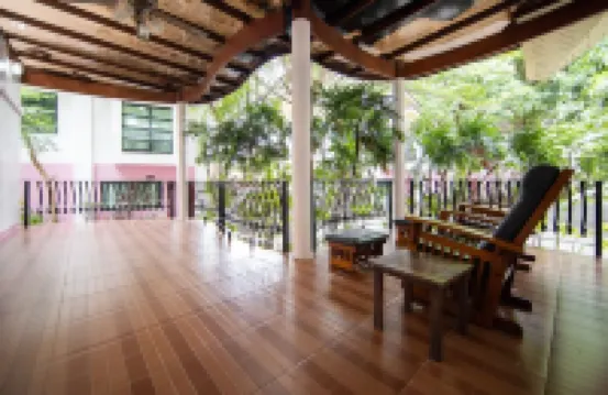 Chayada Garden House and Resort Hotel