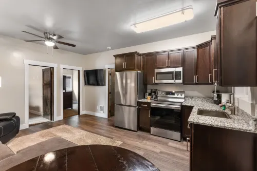 The Yellowstone Hideaway Unit C - 4-Star